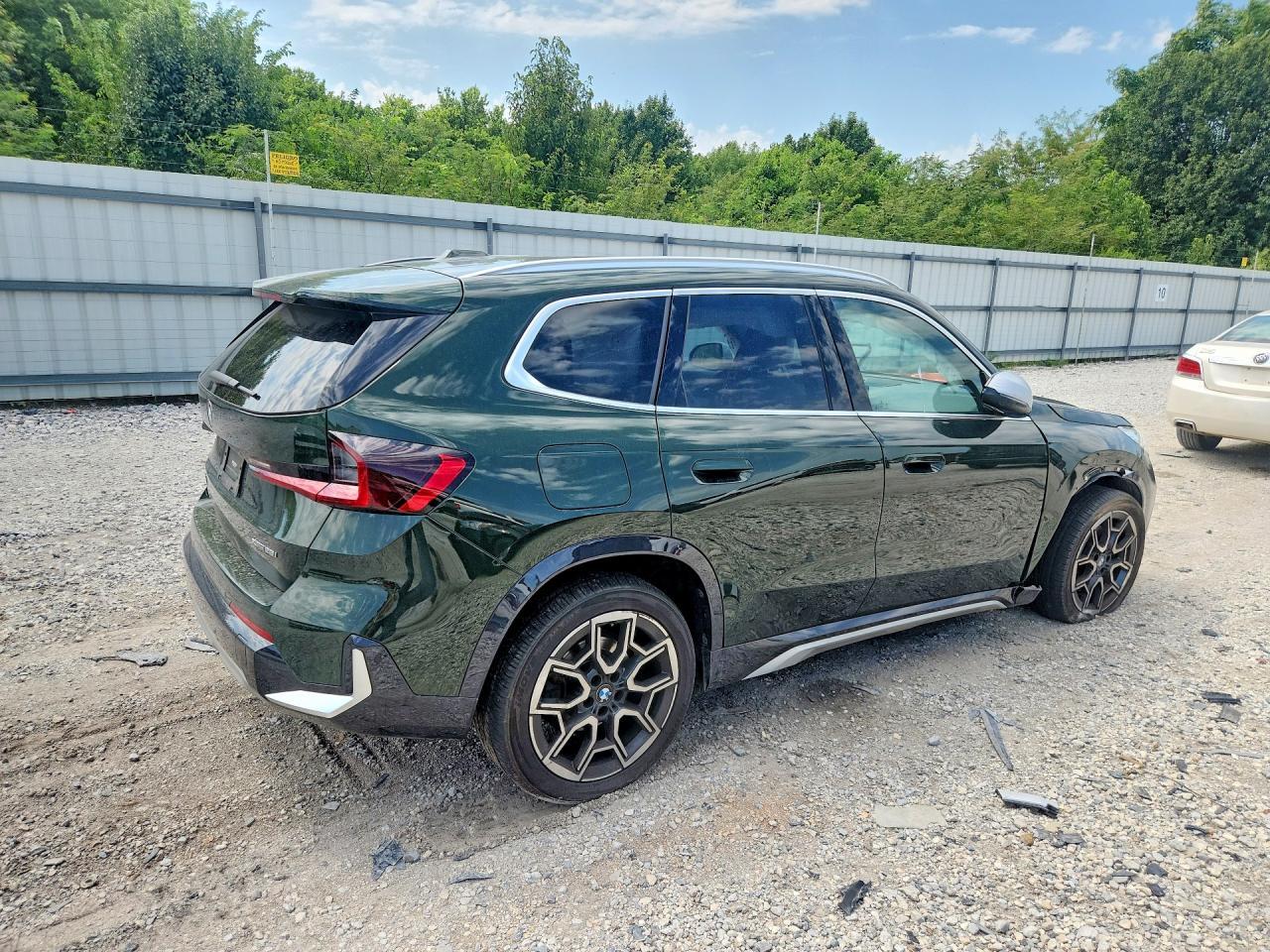 2023 BMW X1 xDrive28I - Фото 3