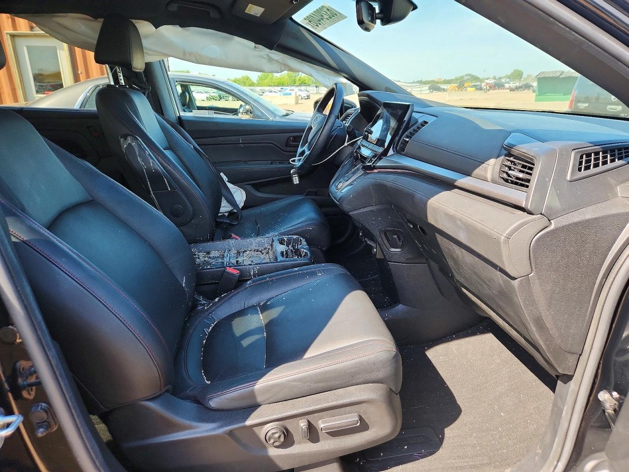 2024 Honda Odyssey Sport - Image 7
