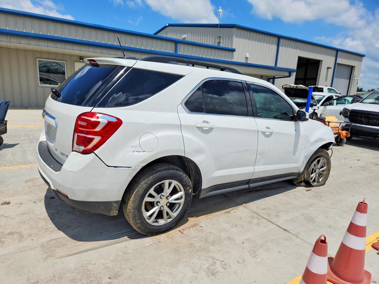 2016 Chevrolet Equinox Lt - Image 3