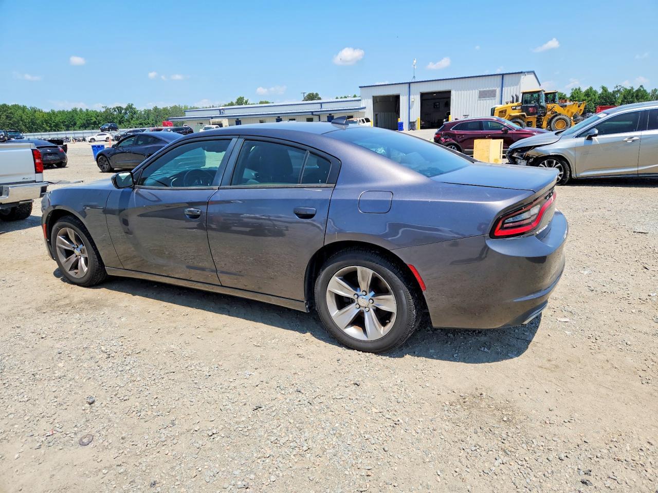2016 Dodge Charger Sxt - Фото 2