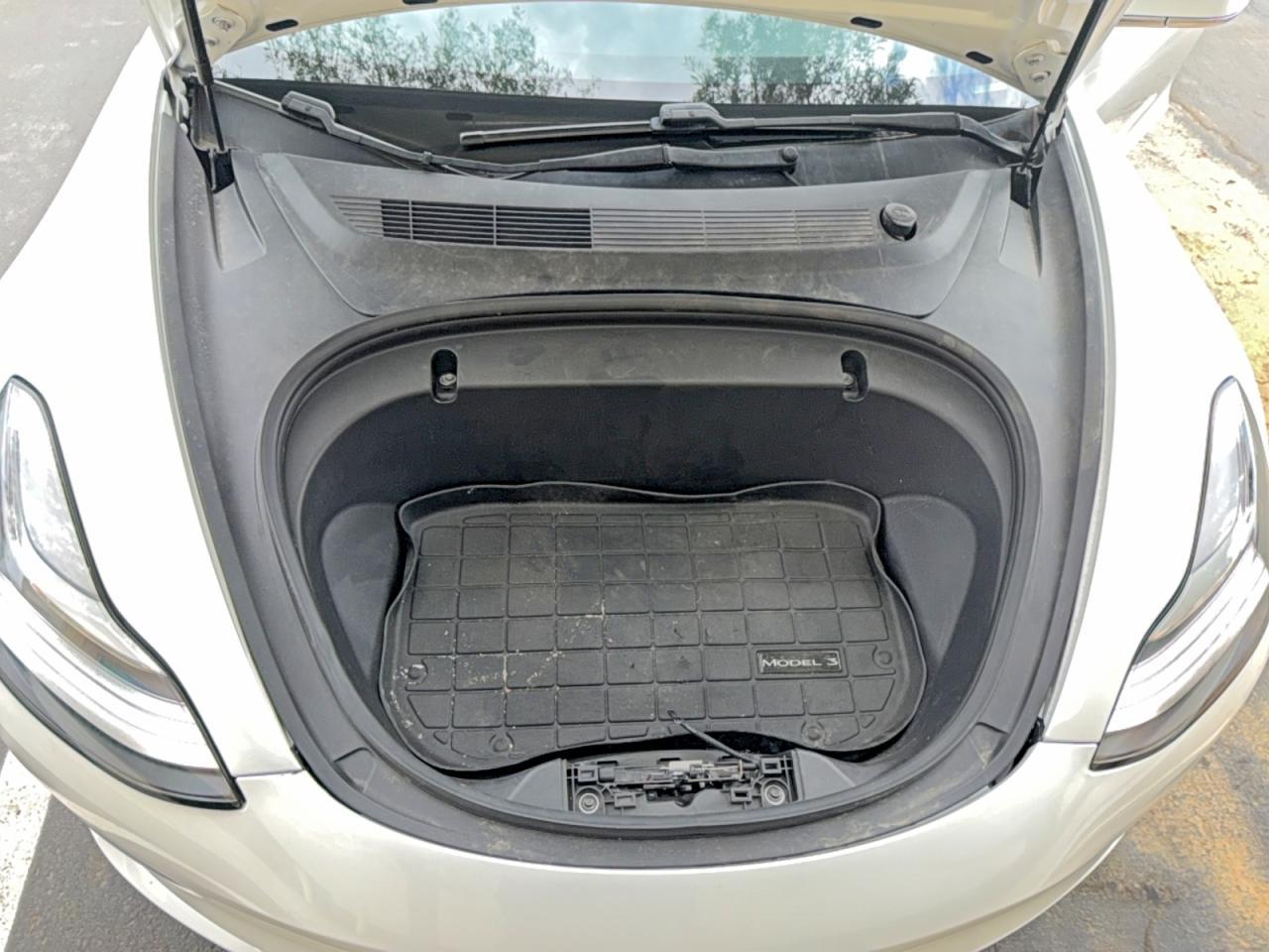 2020 Tesla Model 3 - Image 7