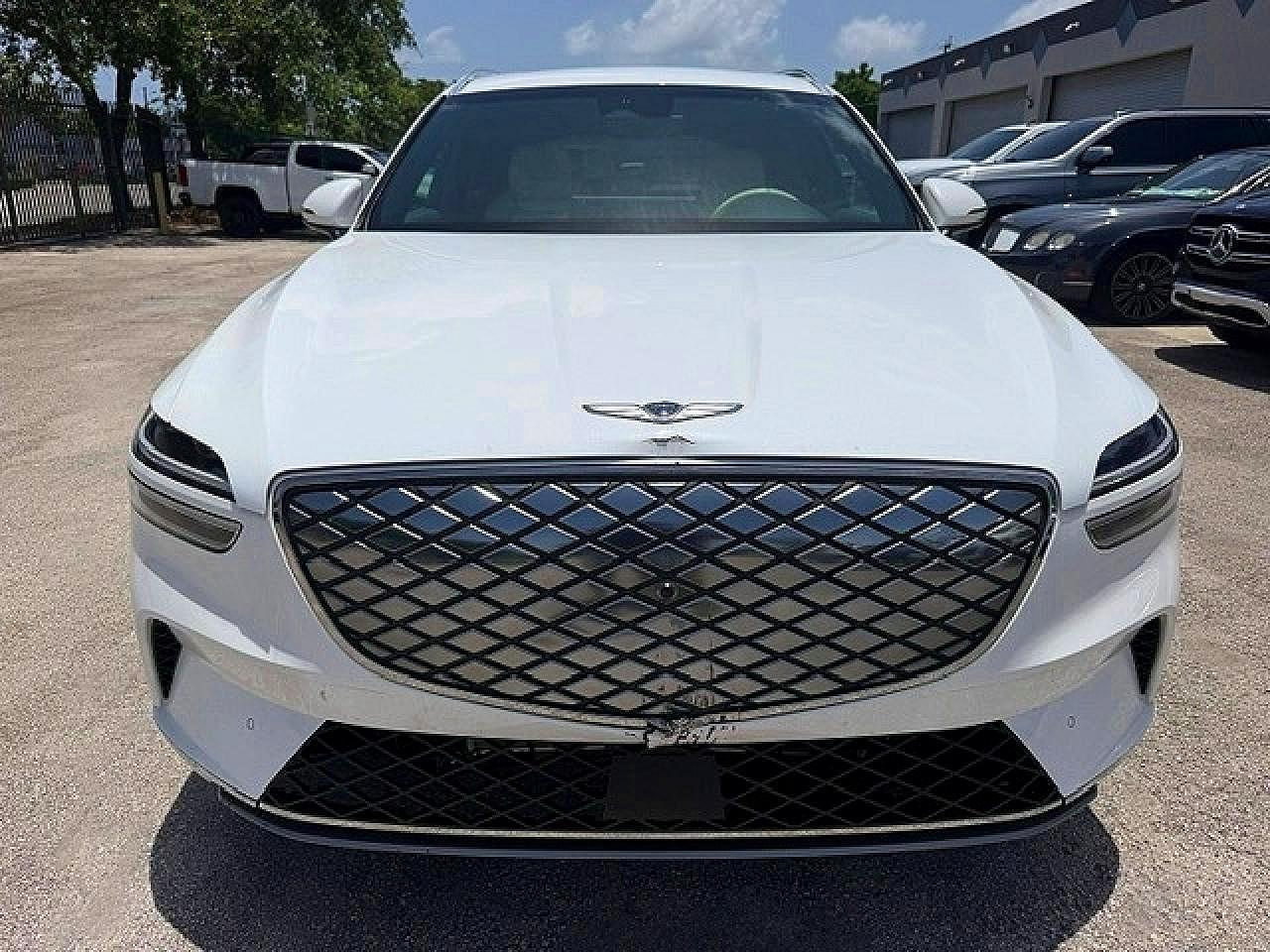 2025 Genesis G70 - Image 5