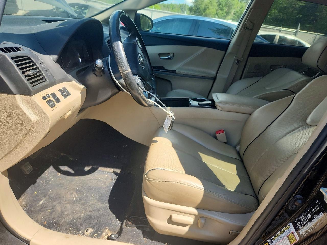2015 Toyota Venza Le - Image 7