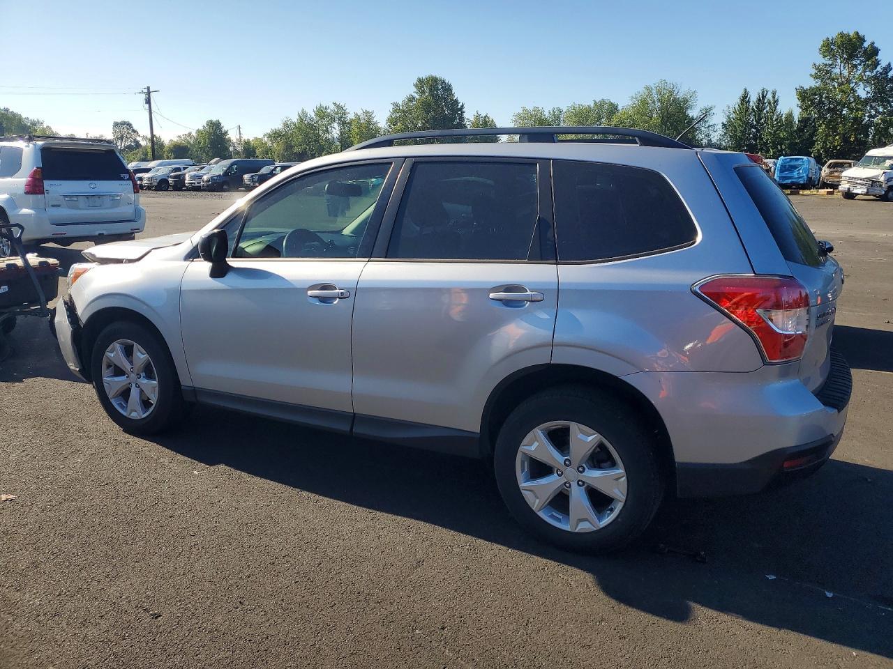2015 Subaru Forester 2.5I - Image 2