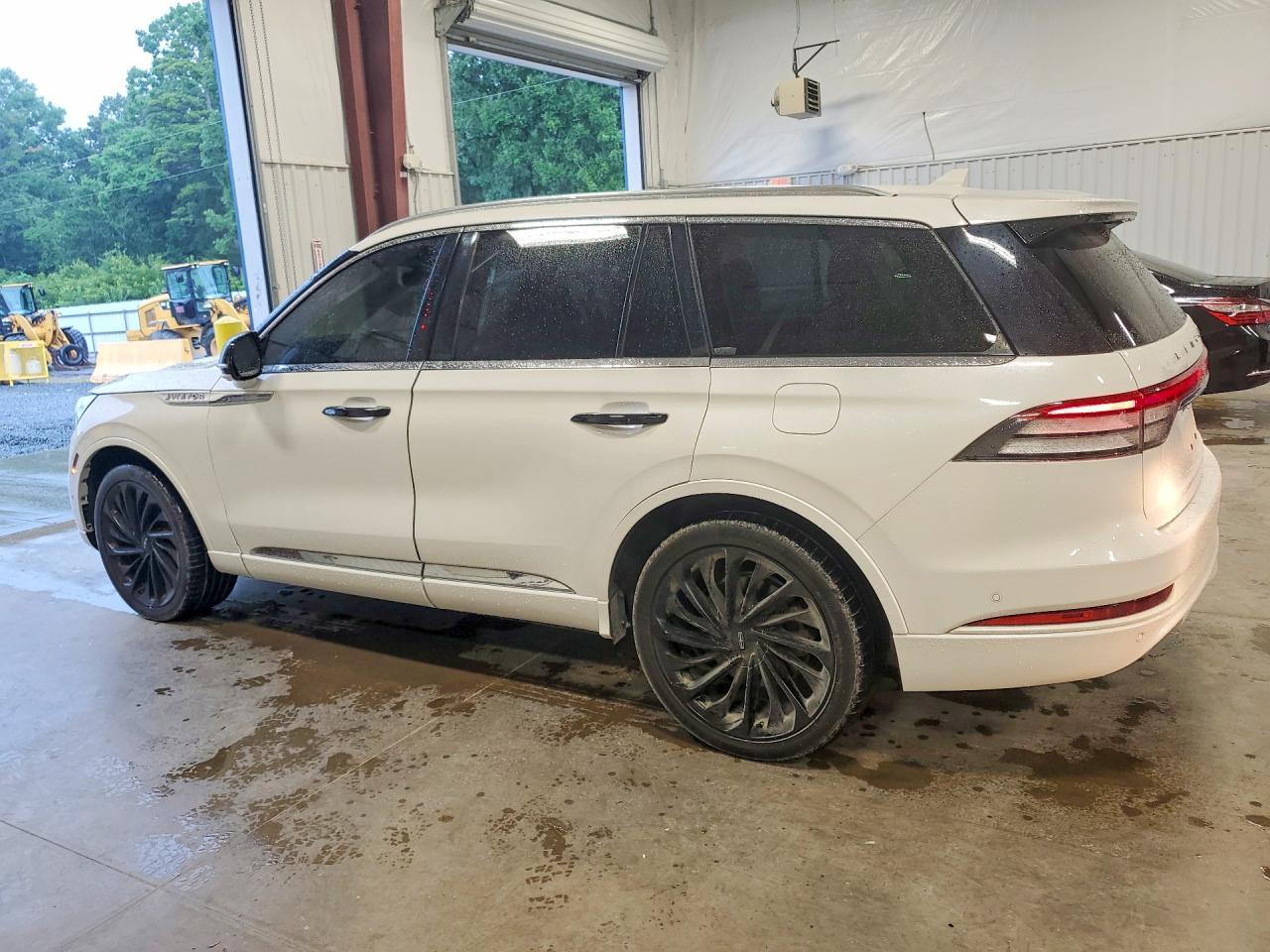 2022 Lincoln Aviator Reserve - Фото 2