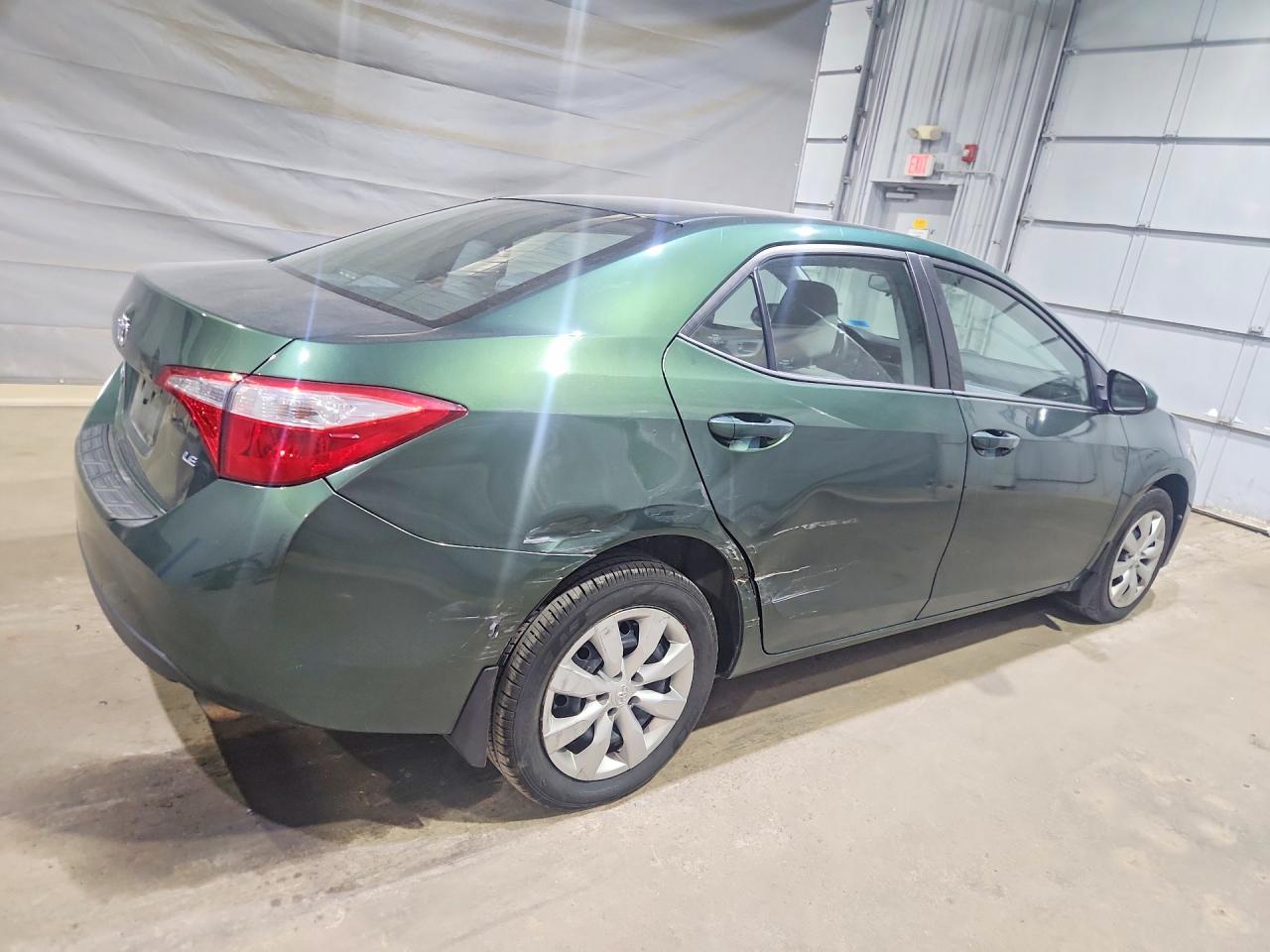 2015 Toyota Corolla Le - Фото 3