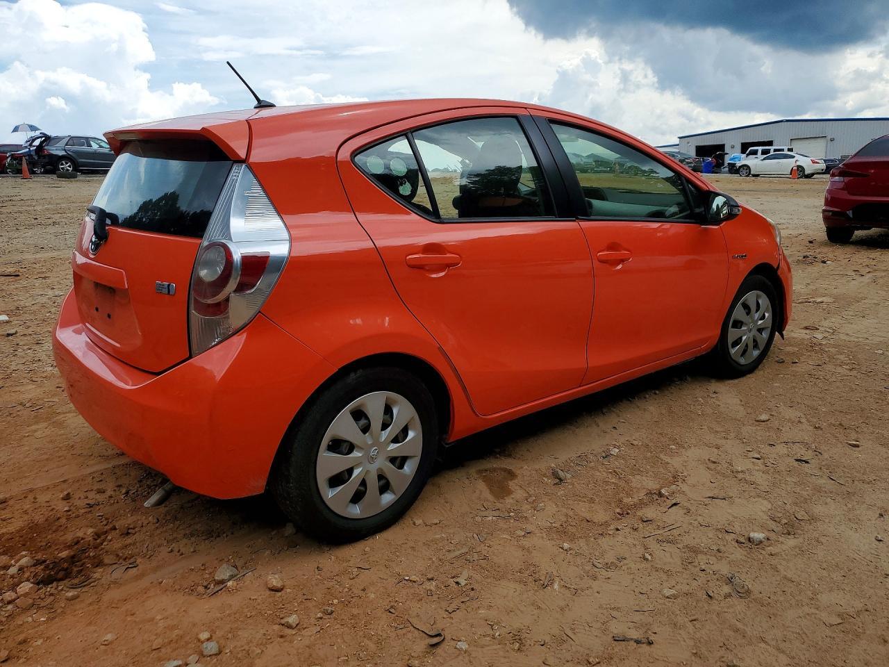 2012 Toyota Prius C Two - Фото 3