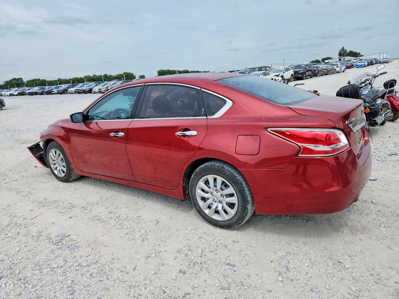 2015 Nissan Altima 2.5 S - Фото 2