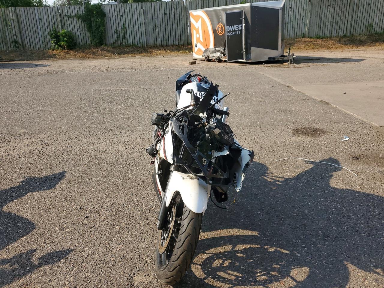 2017 Yamaha Yzfr3 - Фото 2