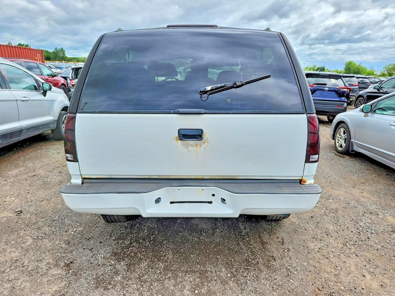 1998 Chevrolet Tahoe K1500 - Image 6