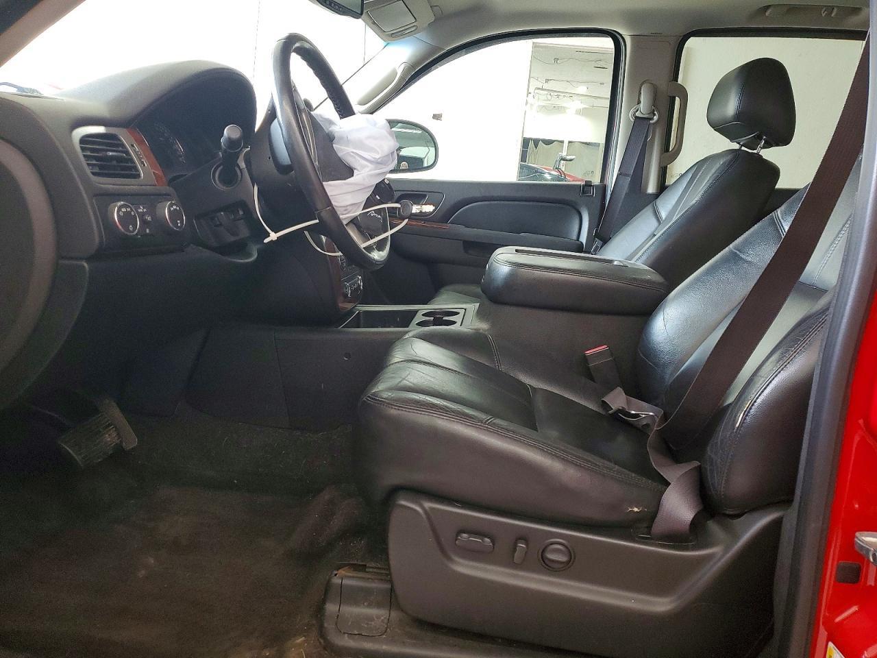 2011 Chevrolet Avalanche Lt - Image 7