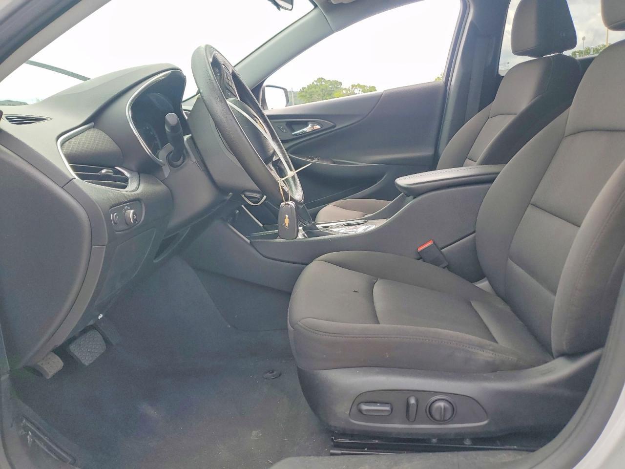 2019 Chevrolet Malibu Lt - Image 7