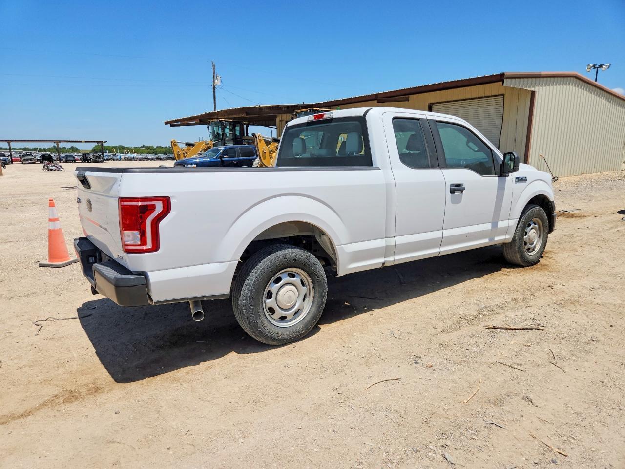 2015 Ford F150 Super Cab - Фото 3