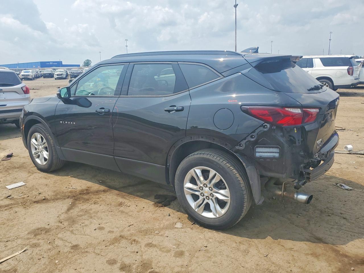 2019 Chevrolet Blazer 1Lt - Image 2