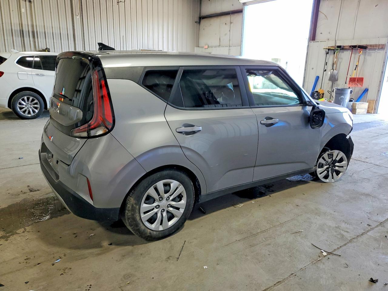 2025 Kia Soul Lx - Фото 3