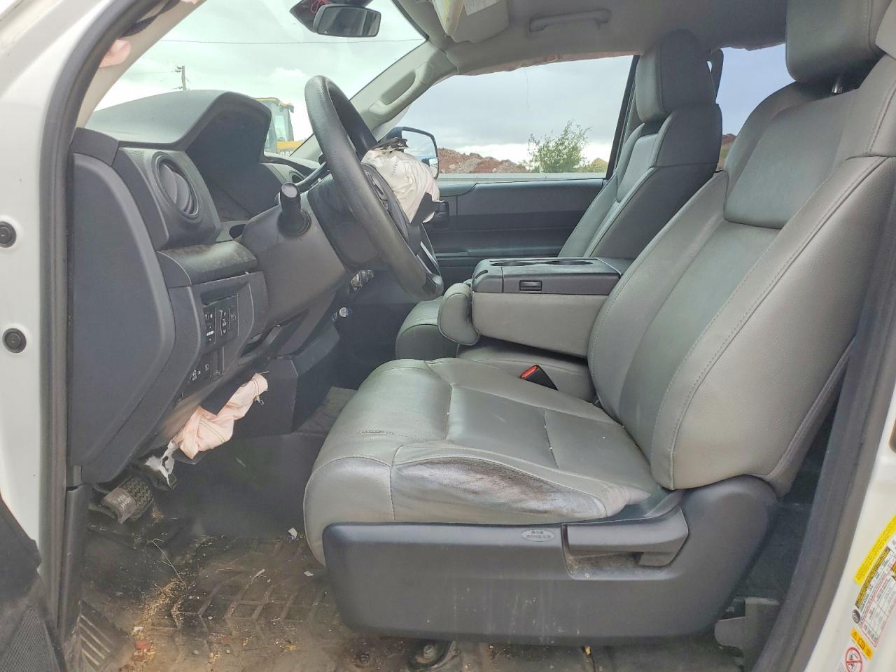2018 Toyota Tundra Sr - Image 7