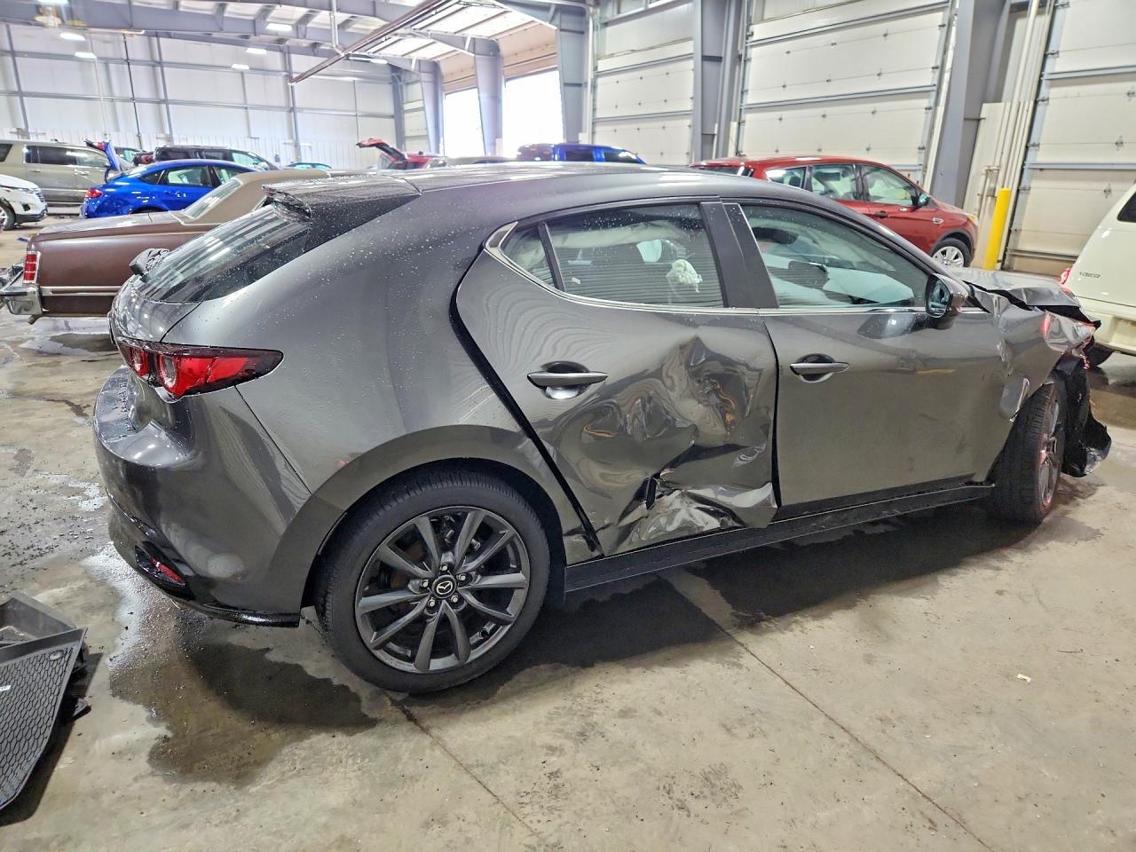 2026 Mazda 3 Preferred - Фото 3