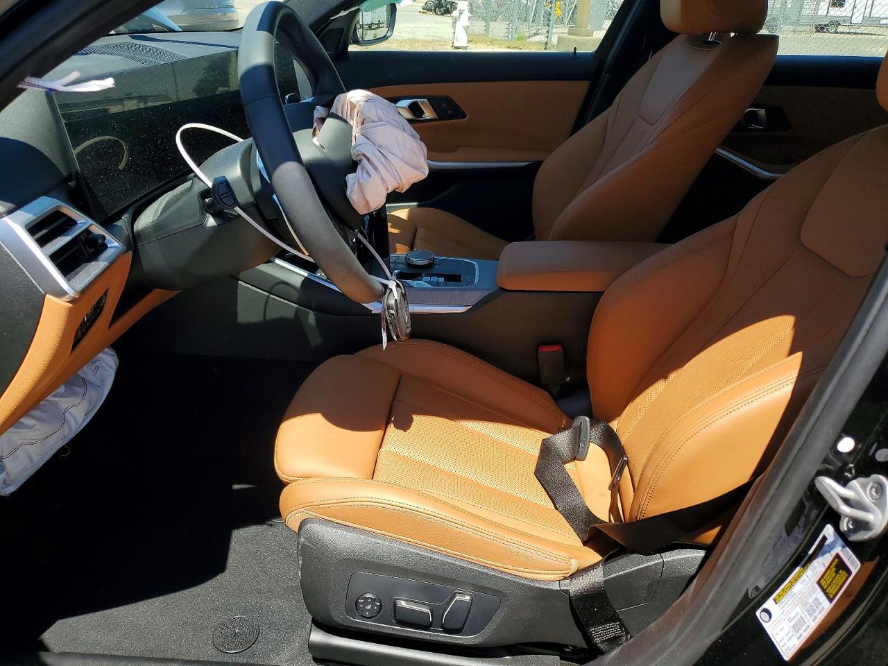 2026 BMW 330I - Фото 7