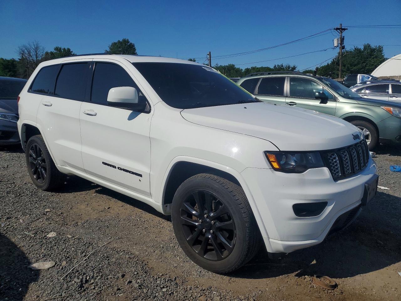 2017 Jeep Grand Cherokee Laredo - Фото 4