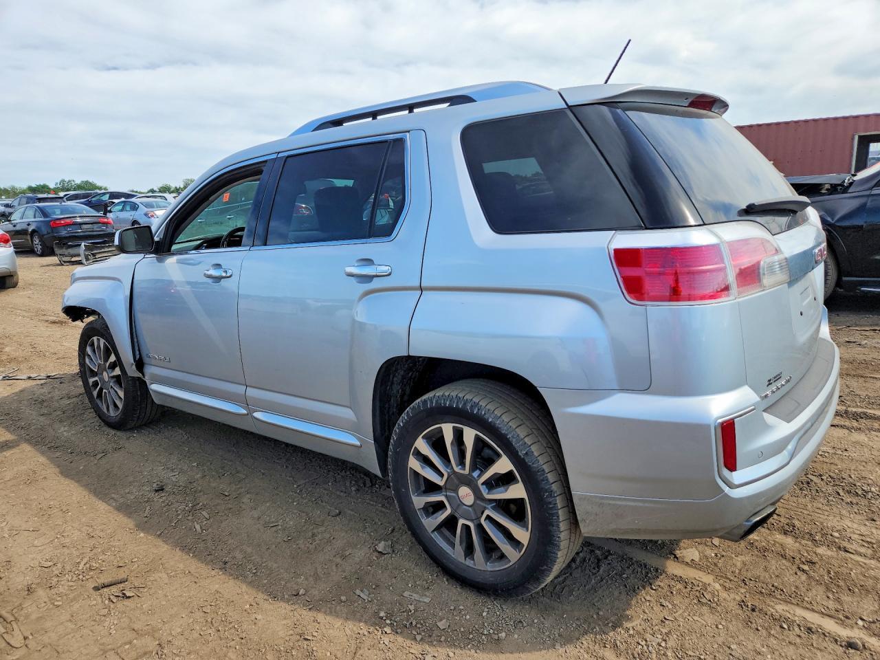 2016 GMC Terrain Denali - Image 2