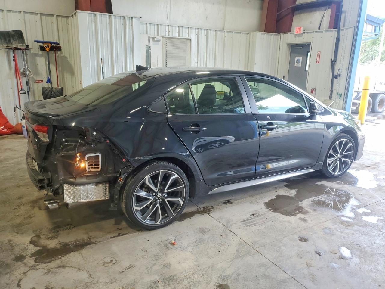 2021 Toyota Corolla Se - Фото 3
