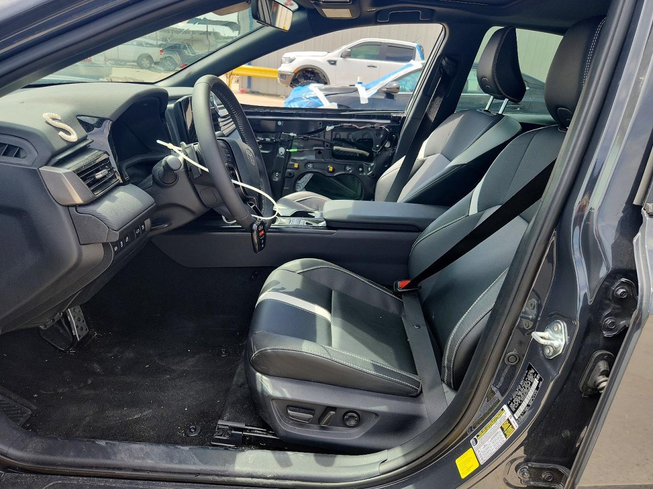 2025 Toyota Camry Se - Фото 7