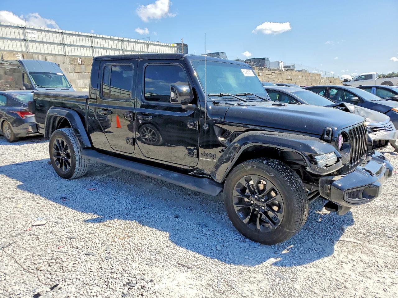 2023 Jeep Gladiator Overland - Image 4