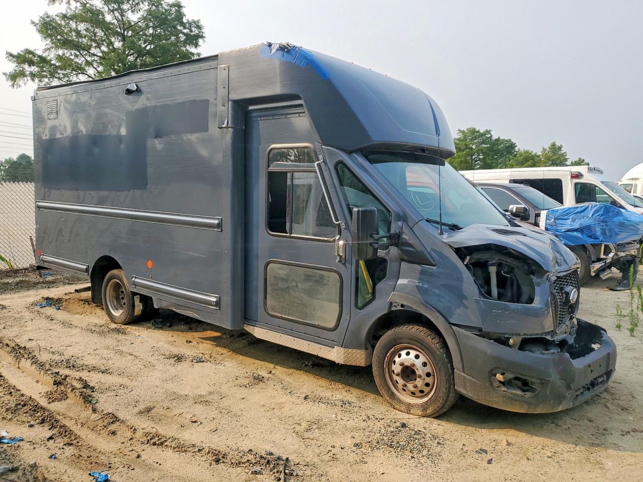 2021 Ford Transit Delivery Truck - Фото 4