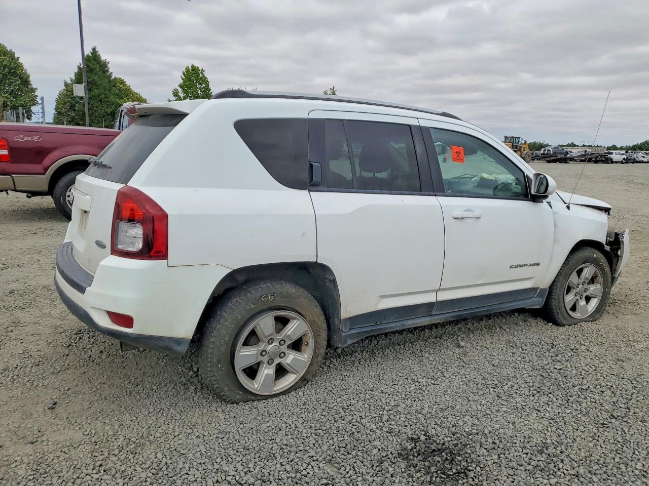 2017 Jeep Compass Latitude - Фото 3