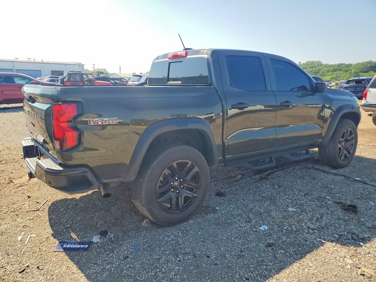 2025 Chevrolet Colorado Trail Boss - Image 3