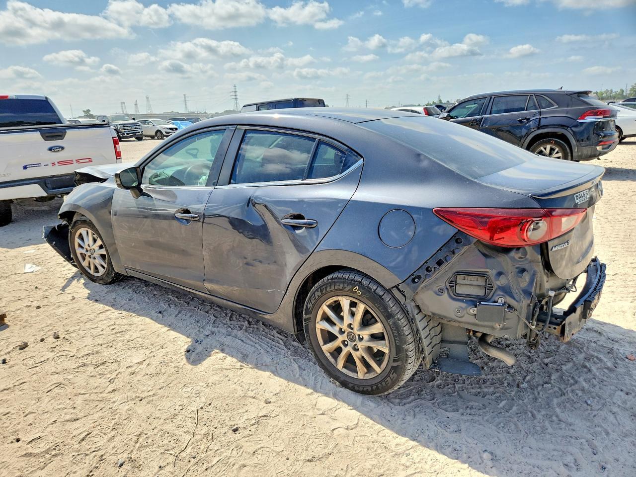 2015 Mazda 3 Touring - Фото 2