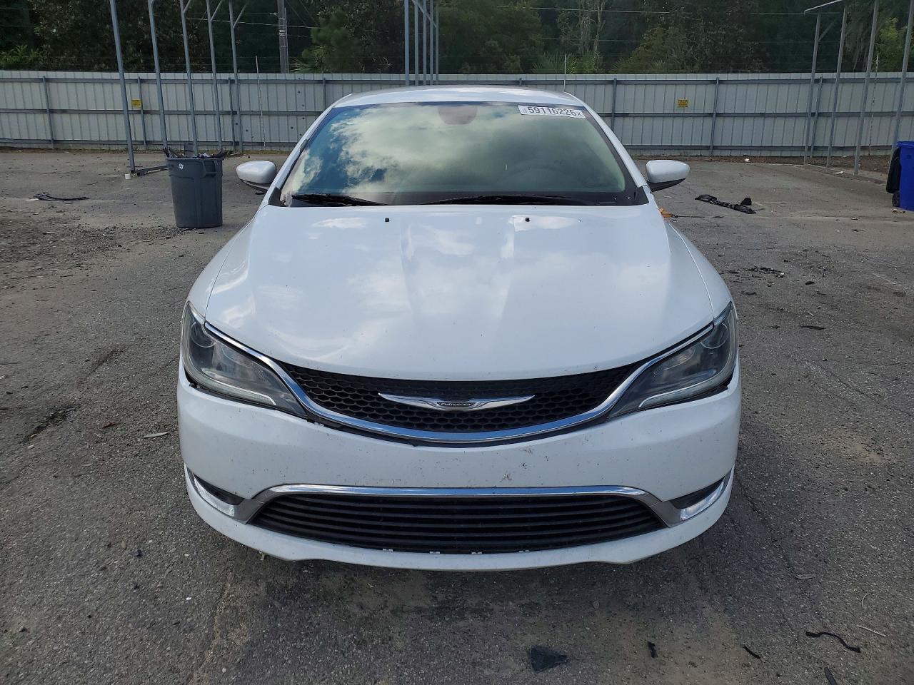 2016 Chrysler 200 Limited - Image 5