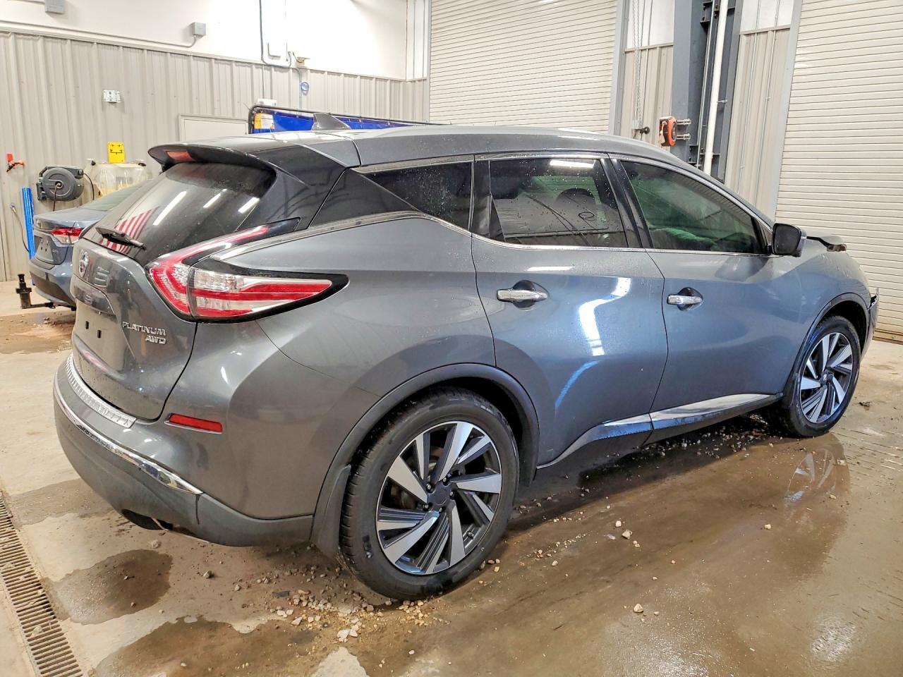 2018 Nissan Murano Platinum - Image 3