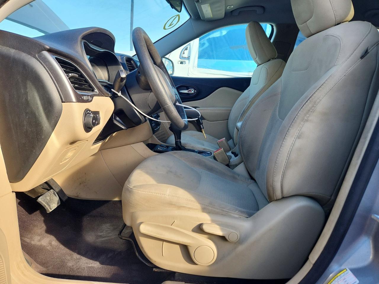 2019 Jeep Cherokee Latitude - Фото 7