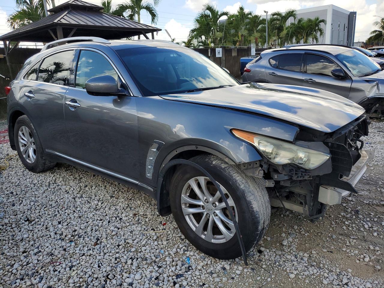 2017 Infiniti Qx70 Base - Фото 4