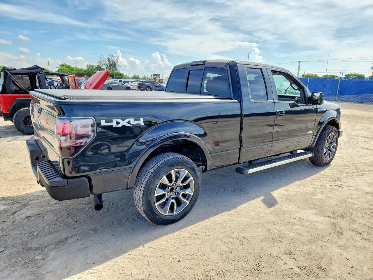 2013 Ford F150 Super Cab - Image 3