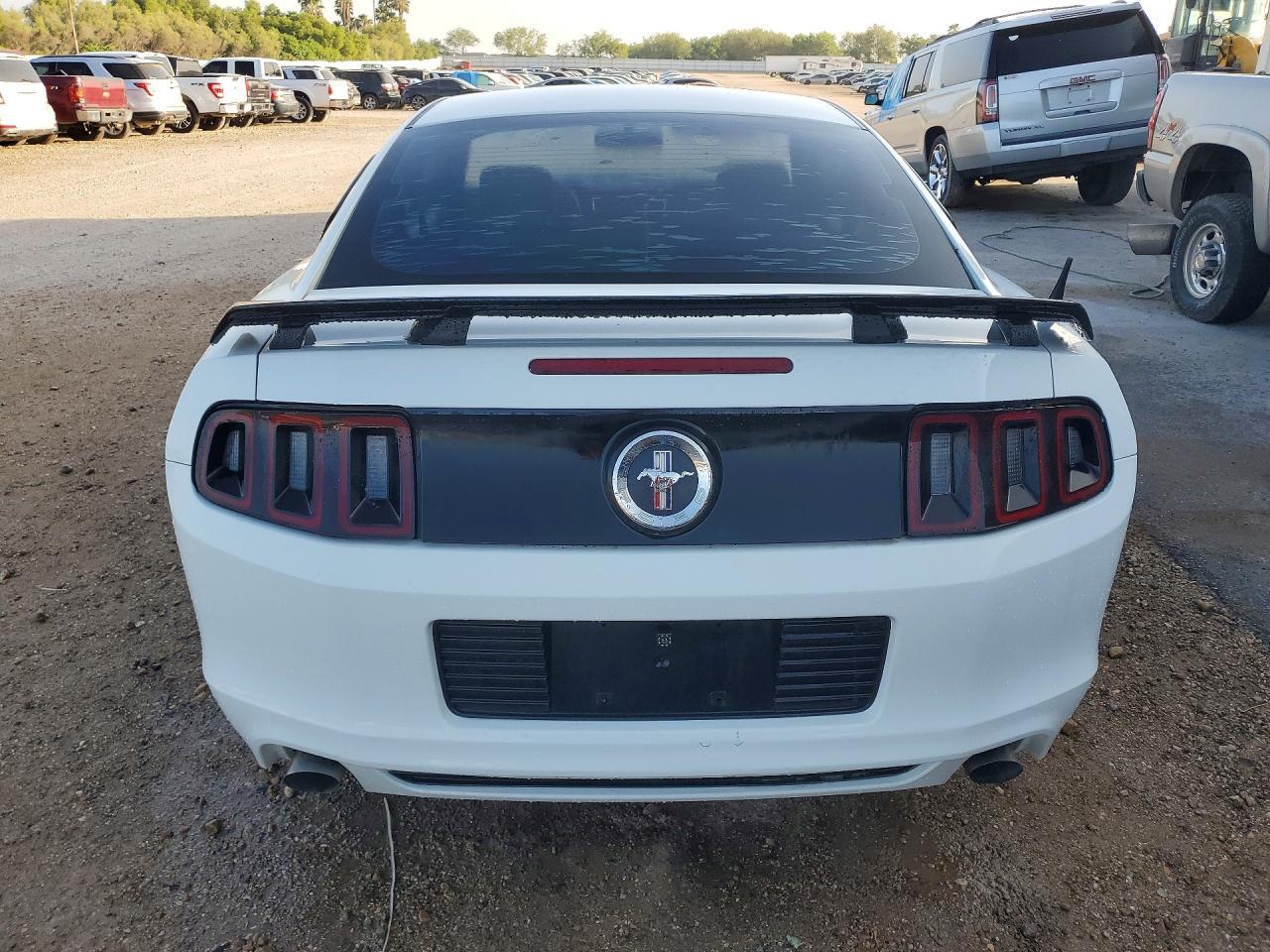 2013 Ford Mustang - Image 6