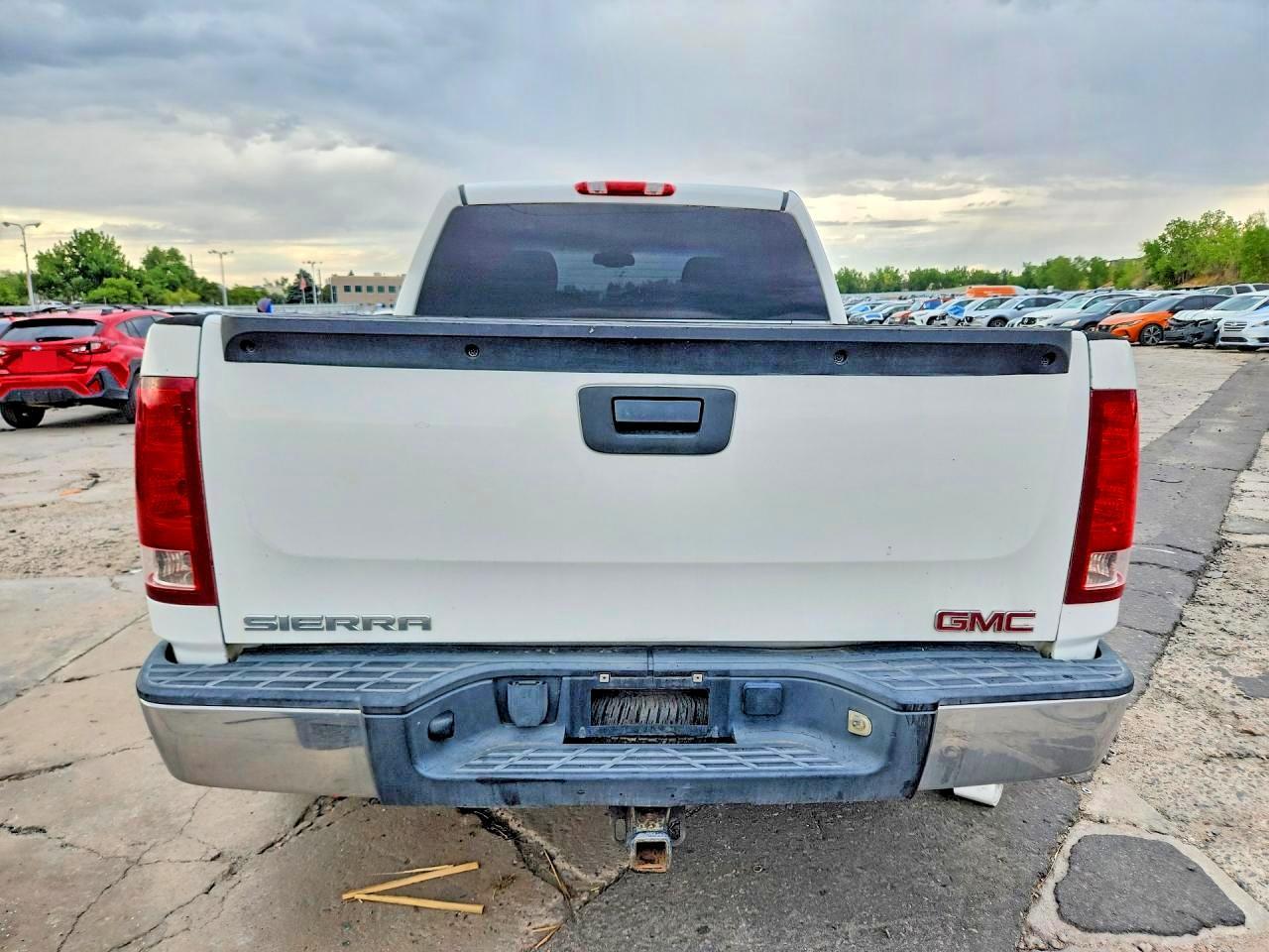 2008 GMC Sierra K1500 - Image 6