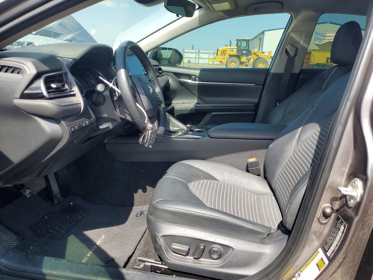 2023 Toyota Camry Se - Фото 7