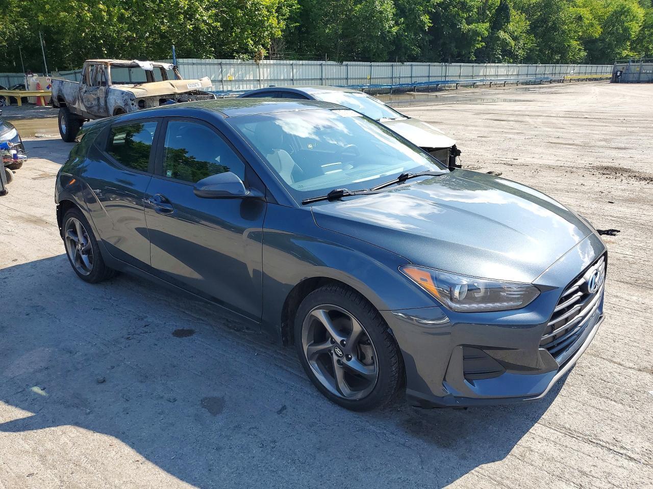 2019 Hyundai Veloster 2.0L - Фото 4