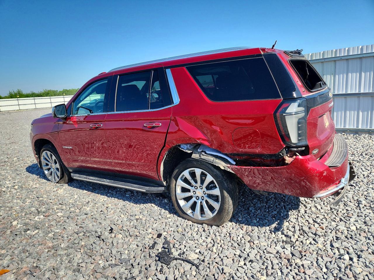 2025 Chevrolet Tahoe K1500 Premier - Фото 2