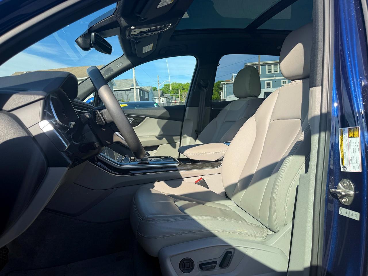 2021 Audi Q7 Premium Plus - Image 5