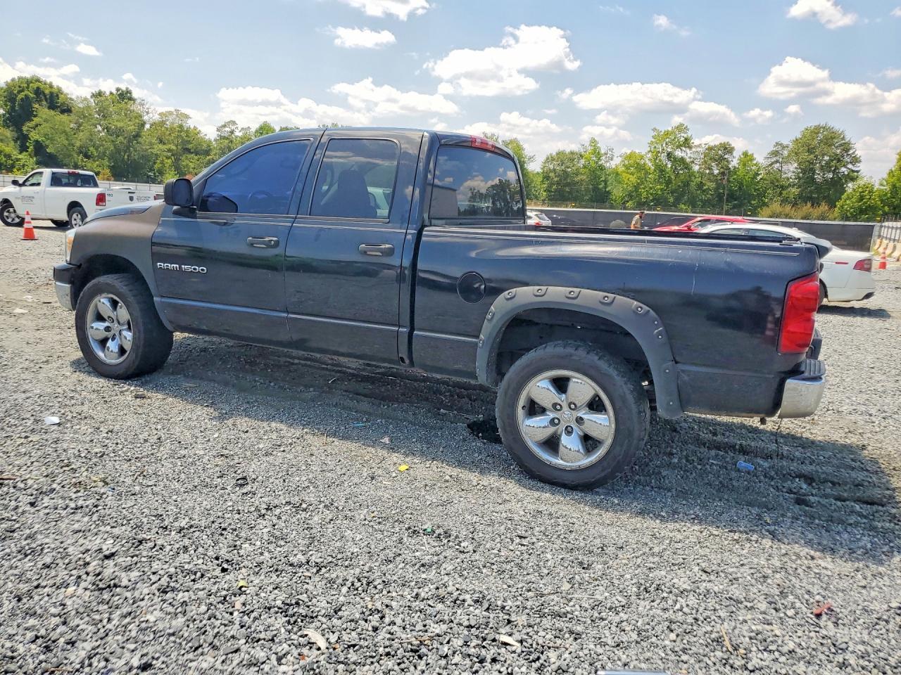 2007 Dodge Ram 1500 St - Image 2
