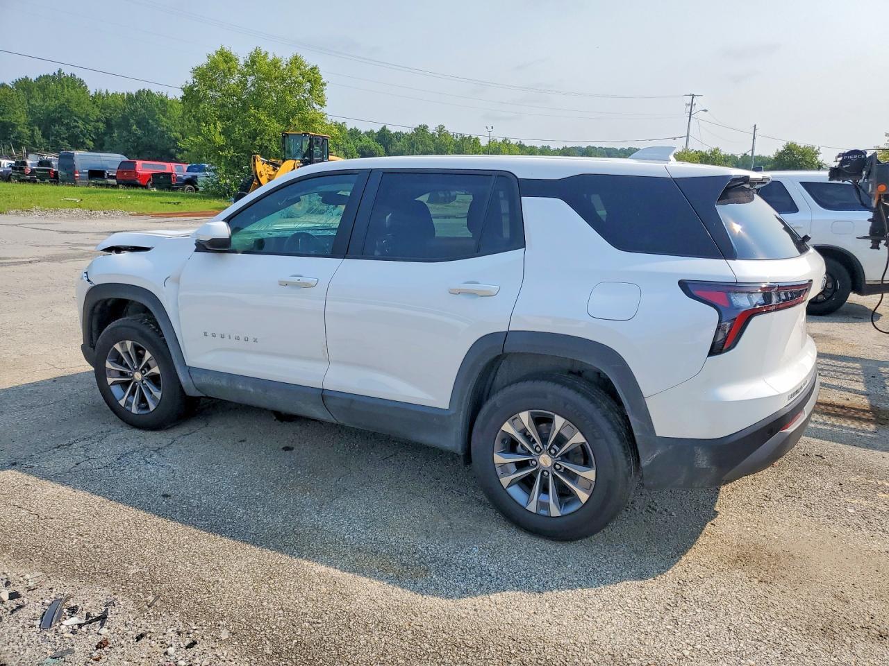 2026 Chevrolet Equinox Lt - Image 2