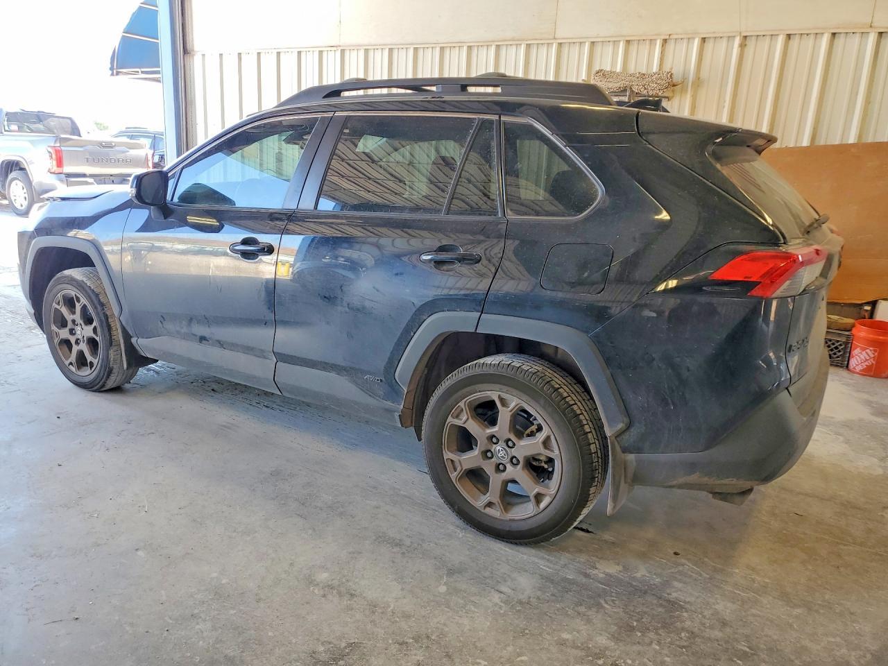 2023 Toyota Rav4 Woodland Edition - Фото 2