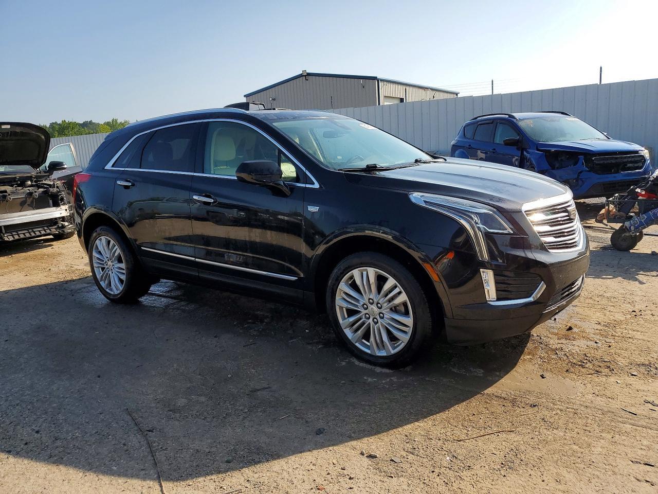2019 Cadillac Xt5 Premium Luxury - Image 4