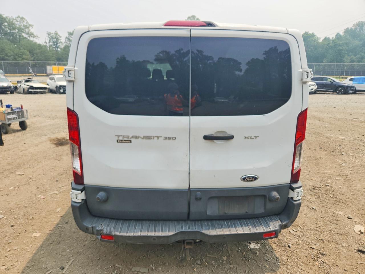 2016 Ford Transit T-350 - Image 6