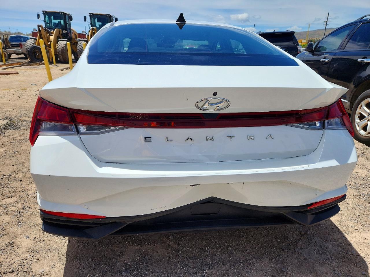 2021 Hyundai Elantra Se - Фото 6