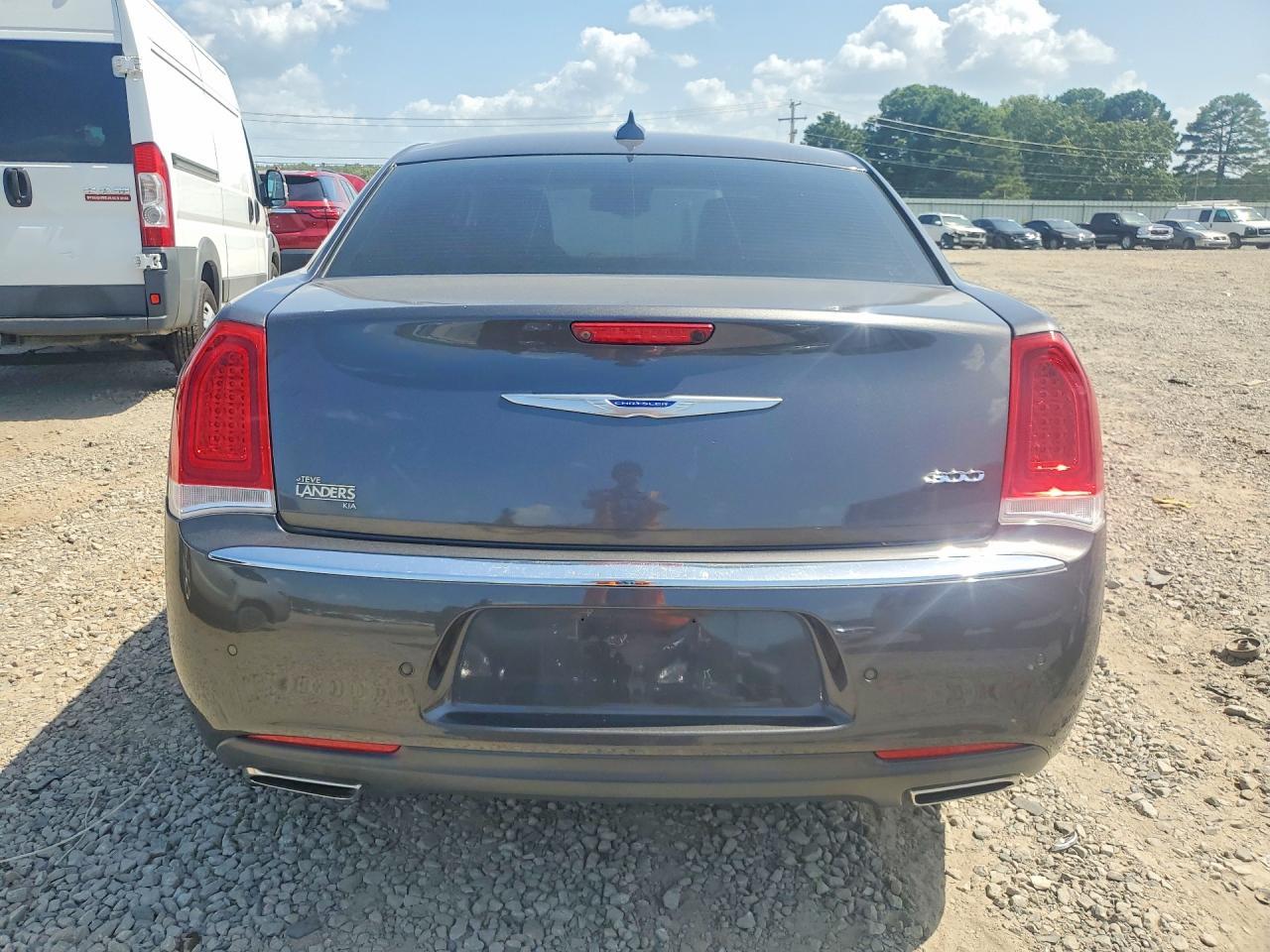 2019 Chrysler 300 Limited - Фото 6