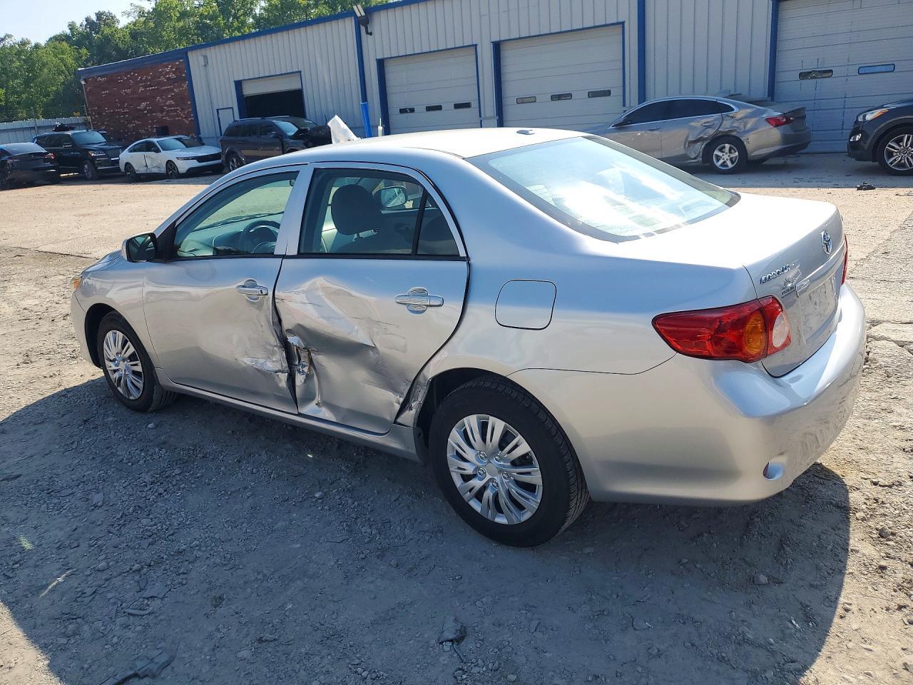 2010 Toyota Corolla Le - Фото 2